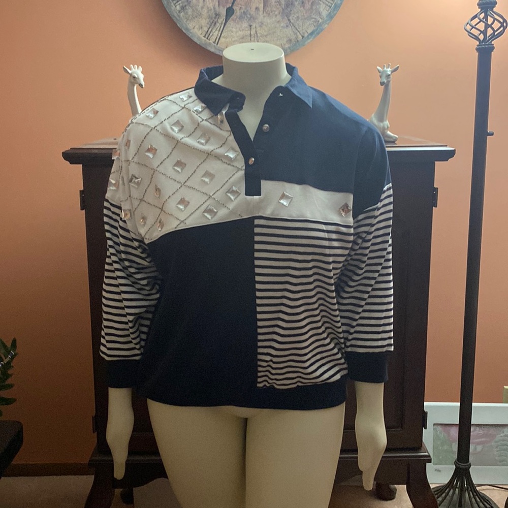 Bonnie and Bill by Halley. Lightweight sweater.